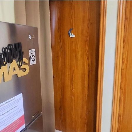 Kot Nu - Beach Themed Apartment - 3 Mins Walk From The Sea Flic en Flac Exterior foto