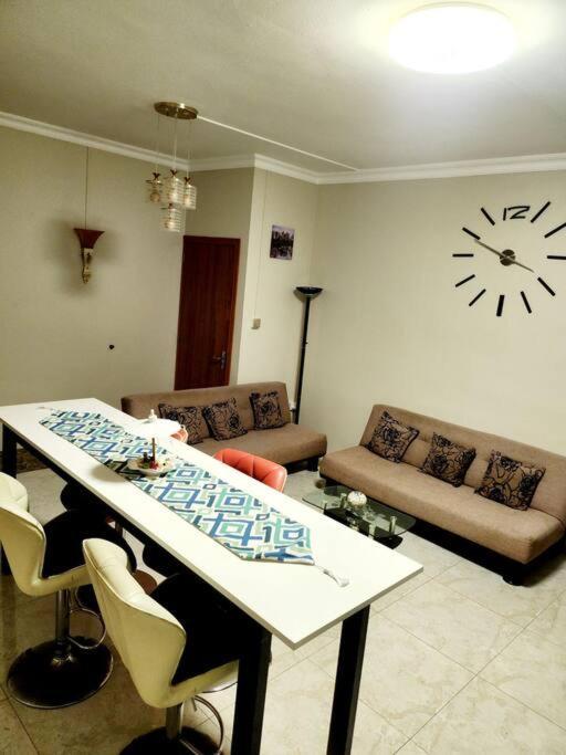 Kot Nu - Beach Themed Apartment - 3 Mins Walk From The Sea Flic en Flac Exterior foto