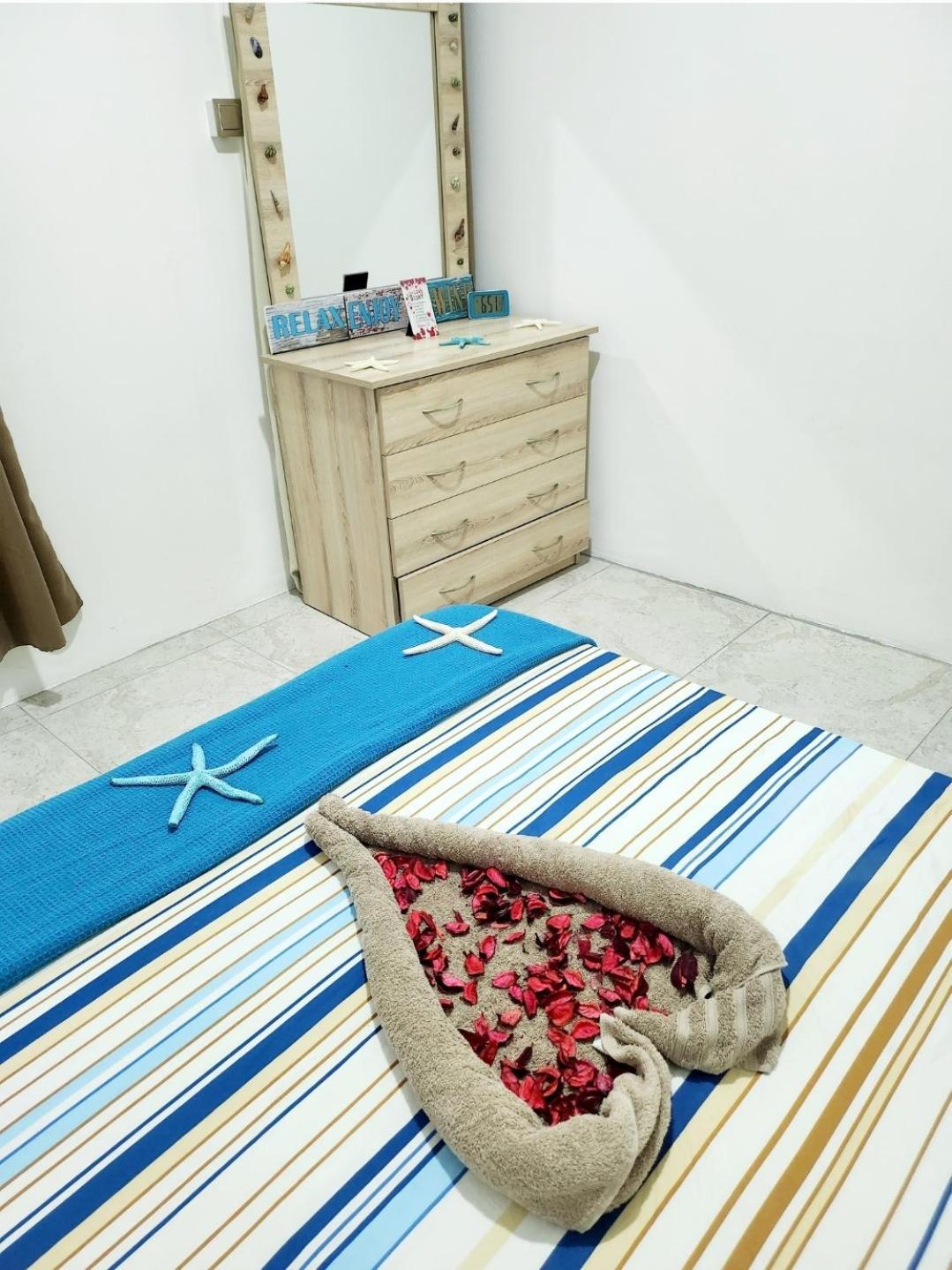 Kot Nu - Beach Themed Apartment - 3 Mins Walk From The Sea Flic en Flac Exterior foto